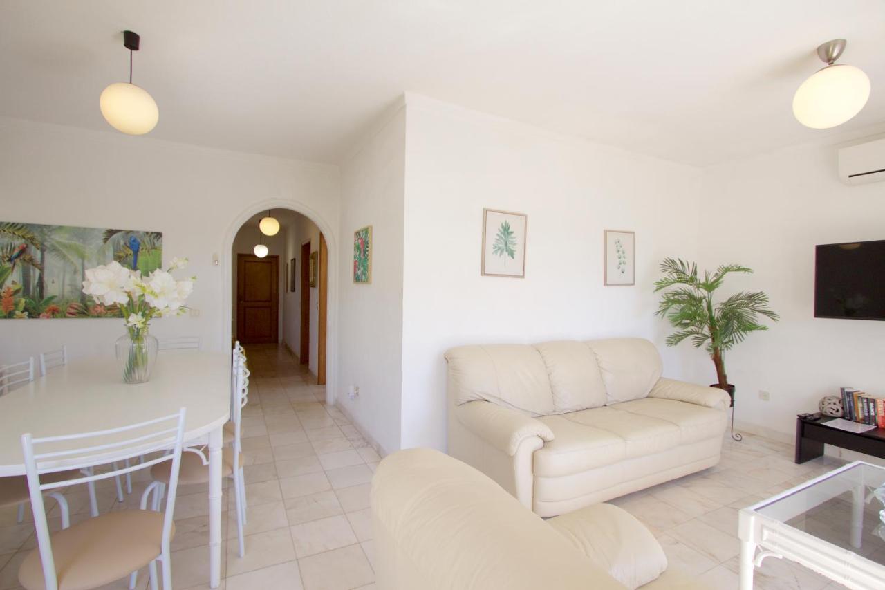 Amelia 156 - Clever Details * Vilamoura